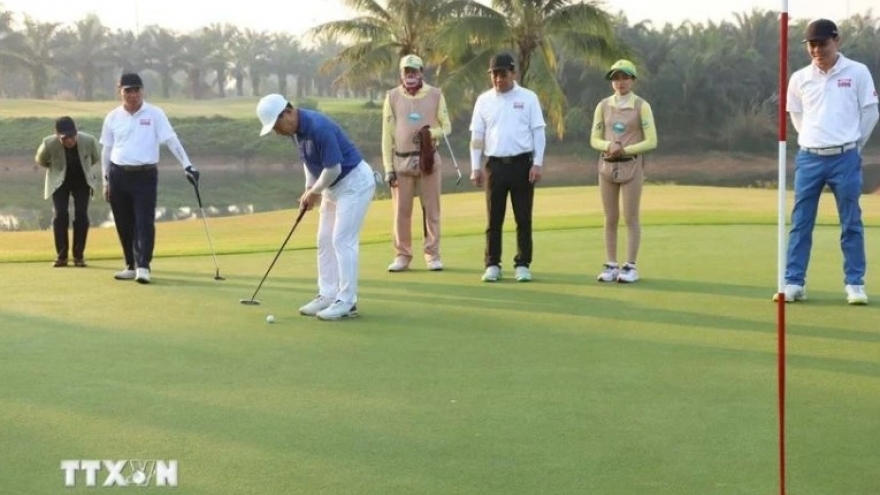 Vietnam, Laos strengthen people-to-people diplomacy via golf tournament